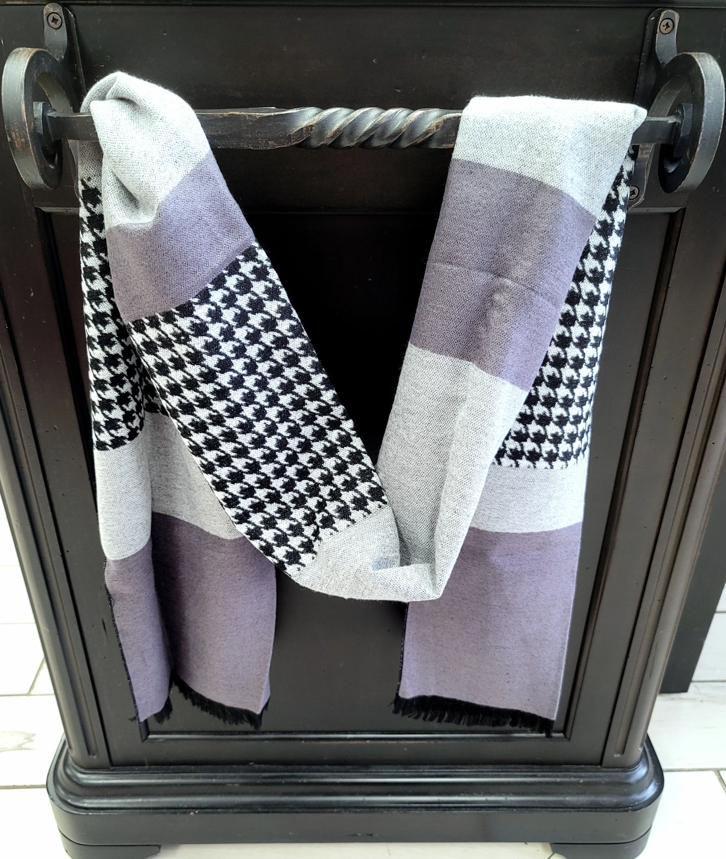 Houndstooth Scarf