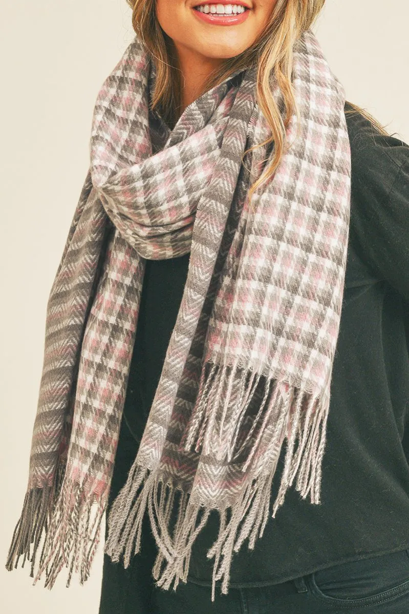 On The Double Scarf, Gray