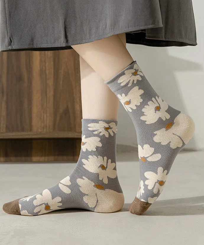 Versatile Autumn Women's Mid Calf Socks Cotton With Fashionable Flowers