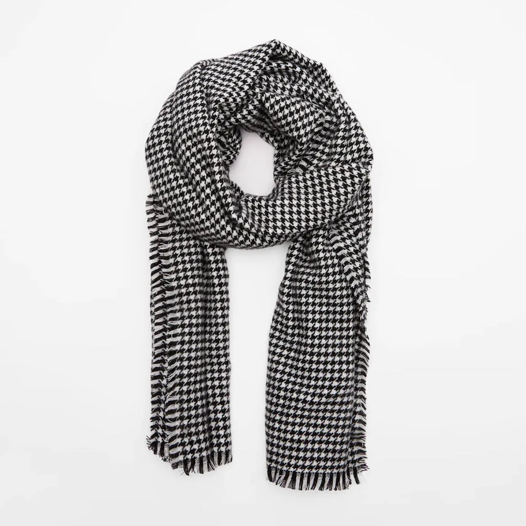 Vintage Houndstooth Print Frayed Oversized Blanket Scarf - Black